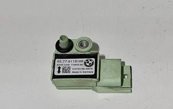 BMW 5 E60 E61 Airbag deployment crash/impact sensor 9118168 65779118168 5WK43448