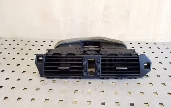 BMW 5 E60 E61 Dash center air vent grill 6910734 7009275 05114002