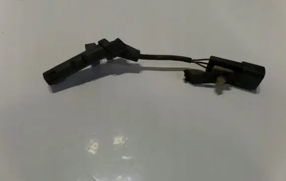 Land Rover Discovery 3 - LR3 Crankshaft speed sensor 4R8Q6C315AD27TDV6