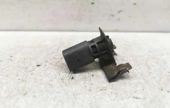 Volkswagen Golf IV Outside/external air temperature sensor 1J0919379A