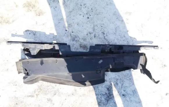 Opel Astra J Front bumper mounting bracket 13264477 13254514
