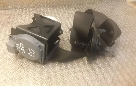 BMW X3 F25 Front seatbelt 7258432
