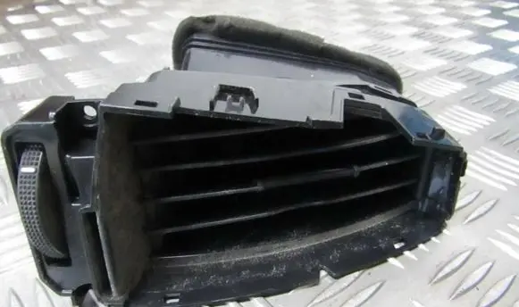 Hyundai i20 (PB PBT) Dash center air vent grill 974101J000 97410-1J000