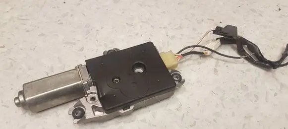 Nissan X-Trail T30 Sunroof motor/actuator 91295EQ700