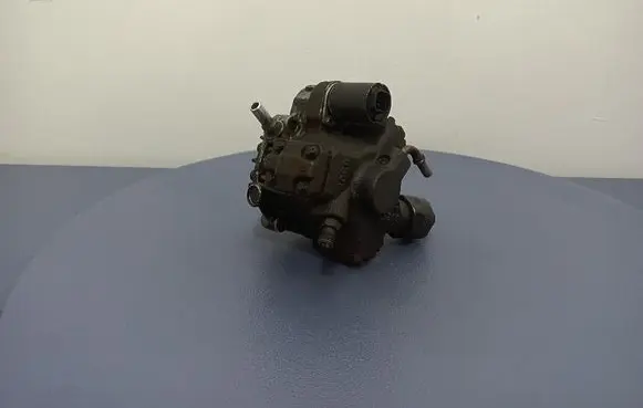 Peugeot 407 Fuel injection high pressure pump 9658193980