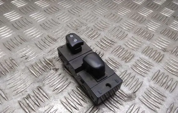 Nissan Leaf I (ZE0) Electric window control switch 254111KA0A