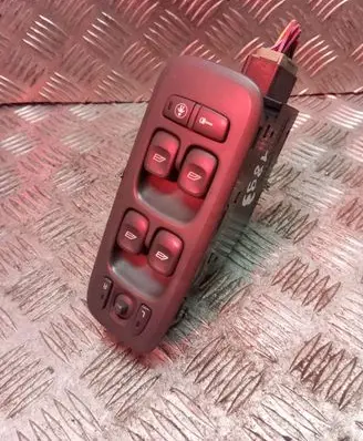 Volvo S60 Electric window control switch 8682949