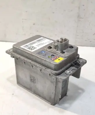 Tesla Model 3 Hybrid / electric car battery 159848600F 20221031