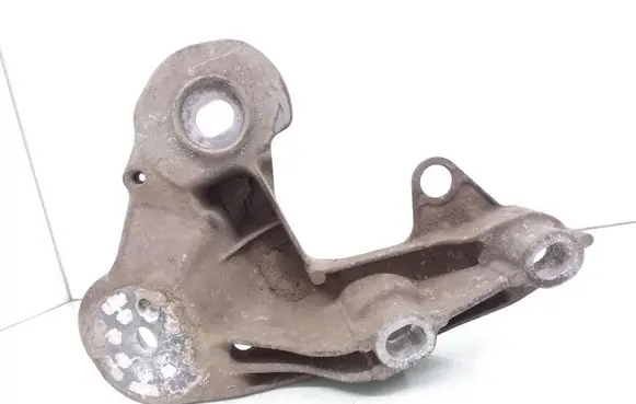 Audi A6 S6 C6 4F Engine mounting bracket 4F0199351AG