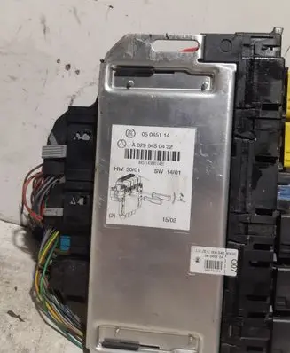 Mercedes-Benz S W220 Fuse module 0295450432