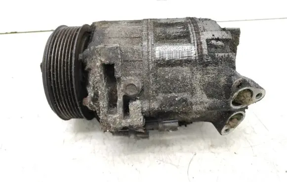 Renault Laguna III Air conditioning (A/C) compressor (pump) 8200561276B