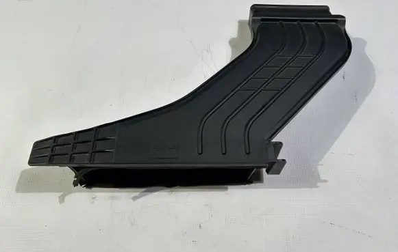 Chrysler Pacifica Air intake duct part 33357c