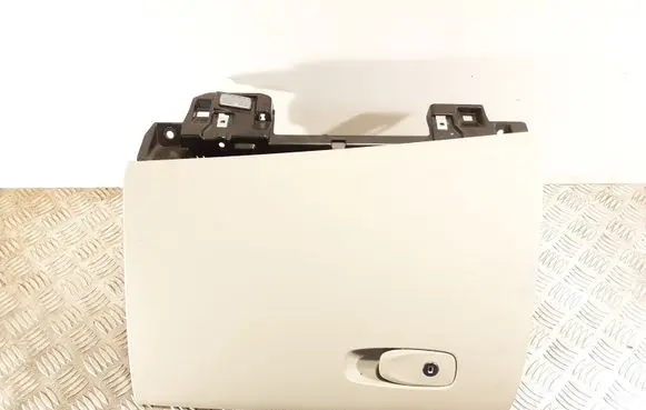 Volvo V60 Glove box 31477861