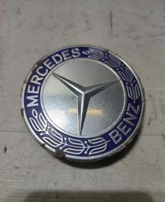 Mercedes-Benz GLA W156 X156 Original wheel cap A1714000125