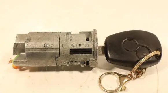 Dacia Sandero Ignition lock 9N1154