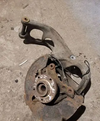 Citroen C5 Front wheel hub spindle knuckle