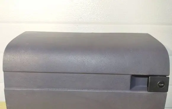 Mercedes-Benz Vito Viano W638 Glove box lid/cover 