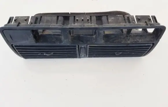 Volkswagen Golf IV Dash center air vent grill 1j0819728f