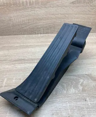 BMW 5 F10 F11 Accelerator throttle pedal 6786285 25916010