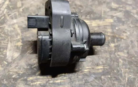 Mercedes-Benz E AMG W211 Electric auxiliary coolant/water pump A2118350028