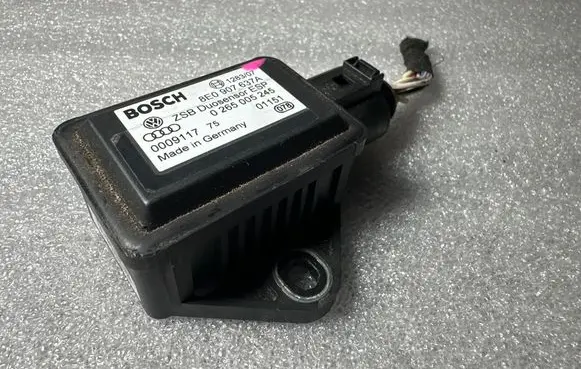 Audi A4 S4 B6 8E 8H ESP acceleration yaw rate sensor 8E0907637A
