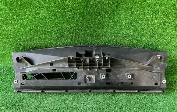 Volkswagen Transporter - Caravelle T7 Front bodywork piece 