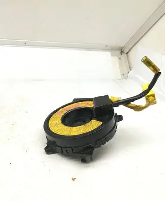 Mitsubishi Pajero Airbag slip ring squib (SRS ring) LG0V250133