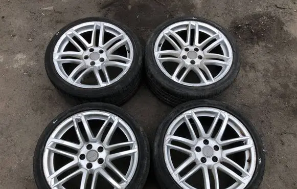 Audi A5 8T 8F R19 alloy rim 8T0601025DB