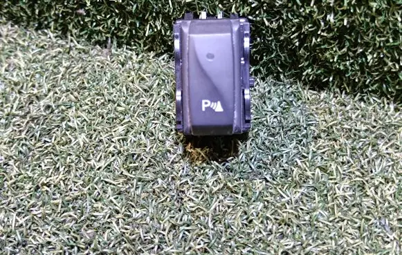 Opel Vivaro Parking (PDC) sensor switch 284480002R