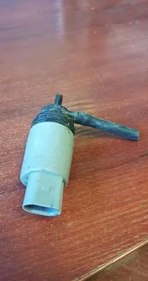 BMW 5 E60 E61 Windscreen/windshield washer pump 6934159