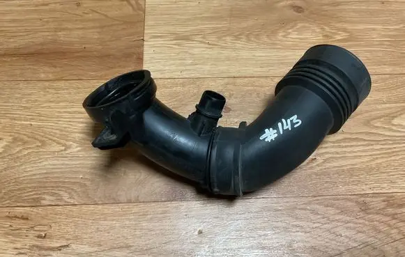 Peugeot Partner Air intake hose/pipe 9684362180
