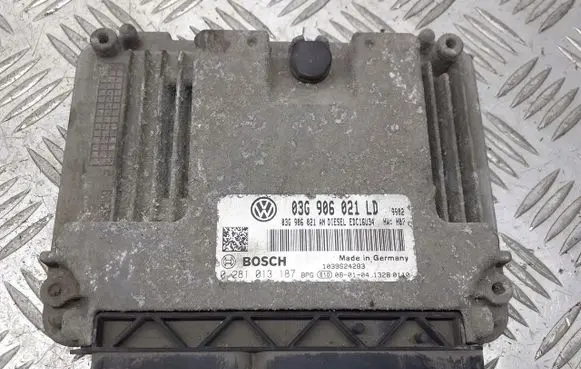Skoda Octavia Mk2 (1Z) Engine control unit/module ECU 0281013187