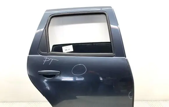 Dacia Duster II Rear door