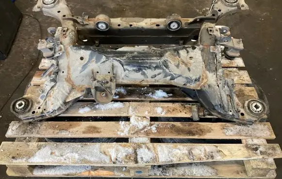 Volvo XC90 Rear subframe 