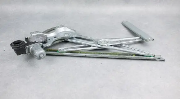 Toyota Yaris Front door window regulator with motor 857200D120