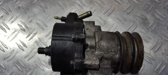 Mazda 626 Vacuum pump x2t50299 rfg118g00