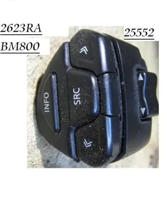 Steering wheel buttons/switches