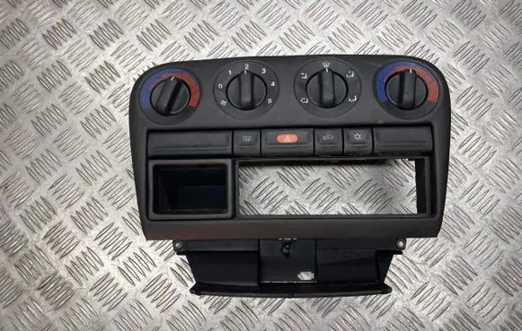 Opel Omega B1 Climate control unit 90564093 90564092 5399205030