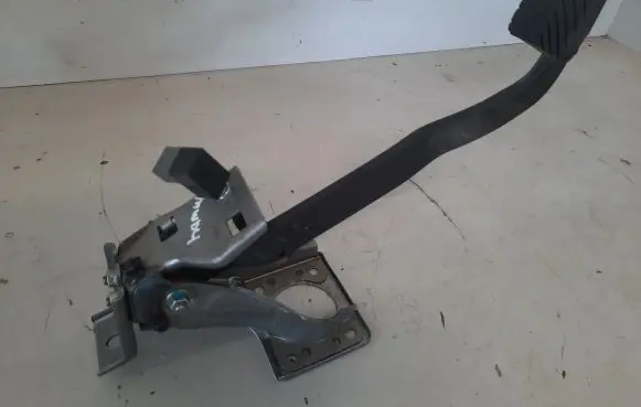 Hyundai ix20 Accelerator throttle pedal