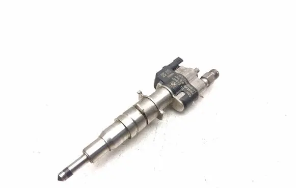 BMW 3 E90 E91 Fuel injector 7589048 758904811