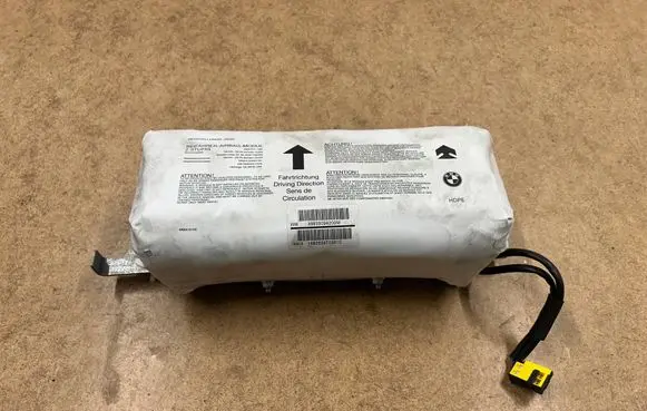 BMW 3 E46 Passenger airbag 72126998950 6998950
