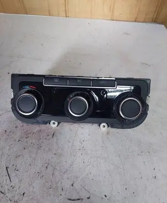 Volkswagen Golf VI Climate control unit 7N0907426AM 5HB00975170