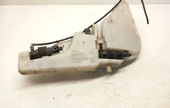 Audi A6 C7 Windshield washer fluid reservoir/tank 4G8955451
