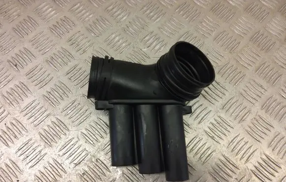 Seat Leon IV Air intake duct part 04e129651k
