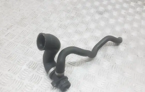 BMW 5 F10 F11 Engine coolant pipe/hose 7639998