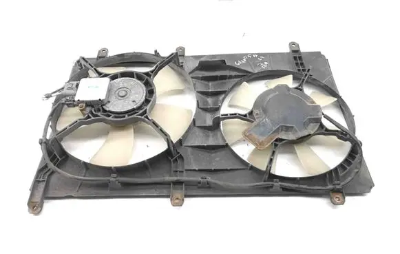 Mitsubishi Grandis Radiator cooling fan shroud