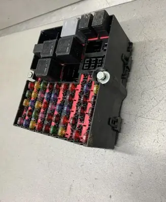 Ford Fiesta Fuse module 2S6T17K400CF