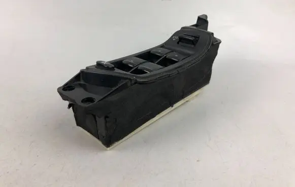 Subaru Outback Electric window control switch
