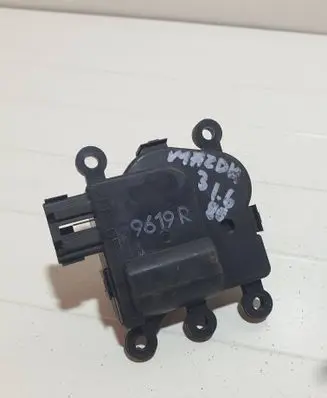 Mazda 3 I Air flap motor/actuator 9619R