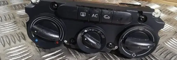 Audi A3 S3 8P Climate control unit
